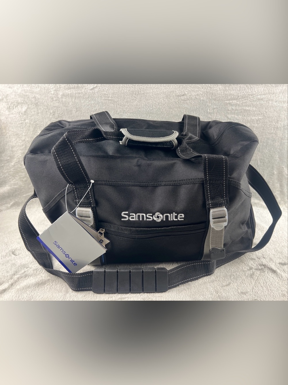 Samsonite To The Club Duffel Duffle Golf Bag Gym Workout Travel 625 Black